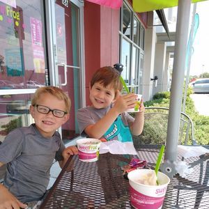 Meet your Posher, Skylar